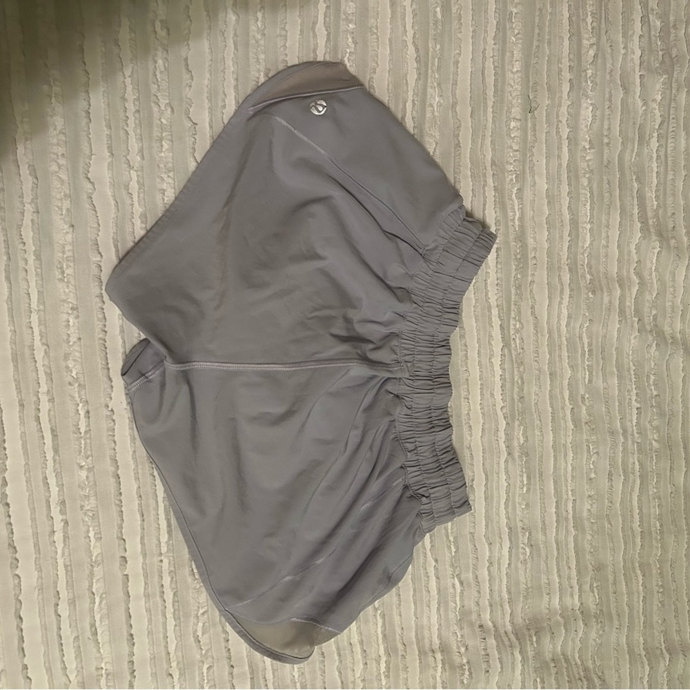 lululemon athletica hotty hot shorts 2.5in, lilac color